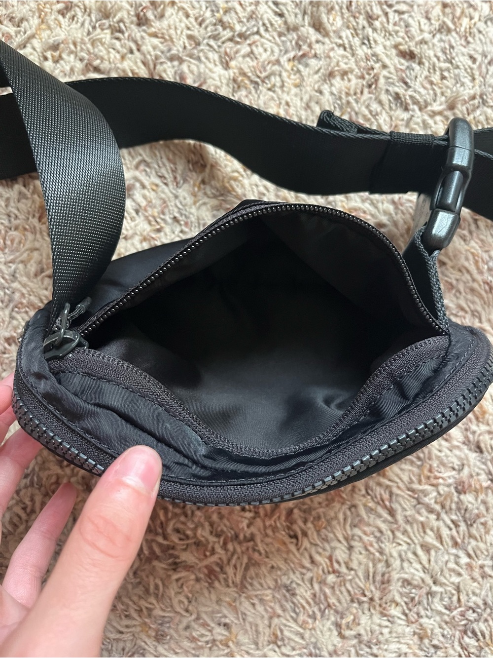 Lululemon Everywhere Belt Bag 1L - Picture 7 of 8